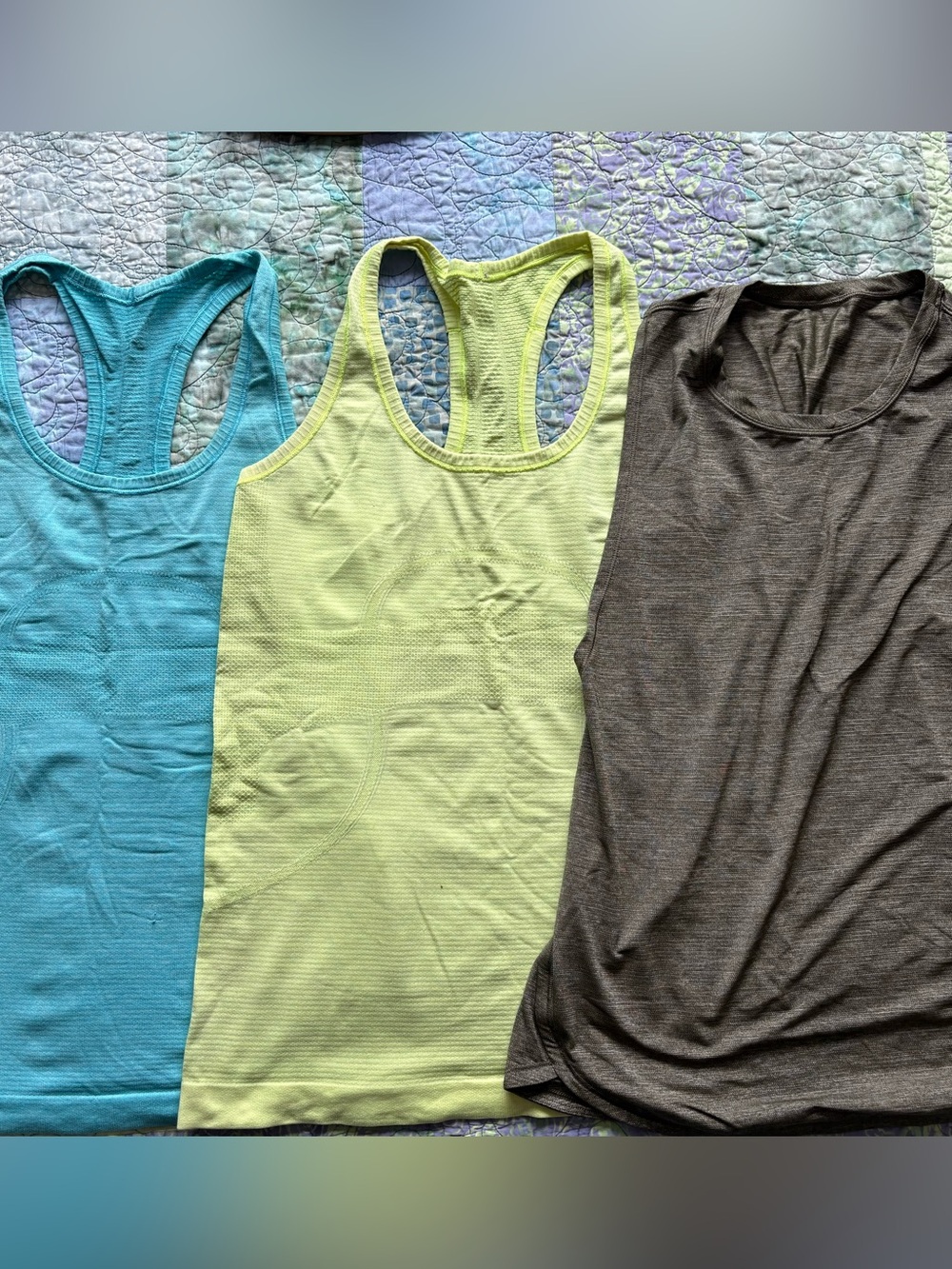 Lululemon tank tops
